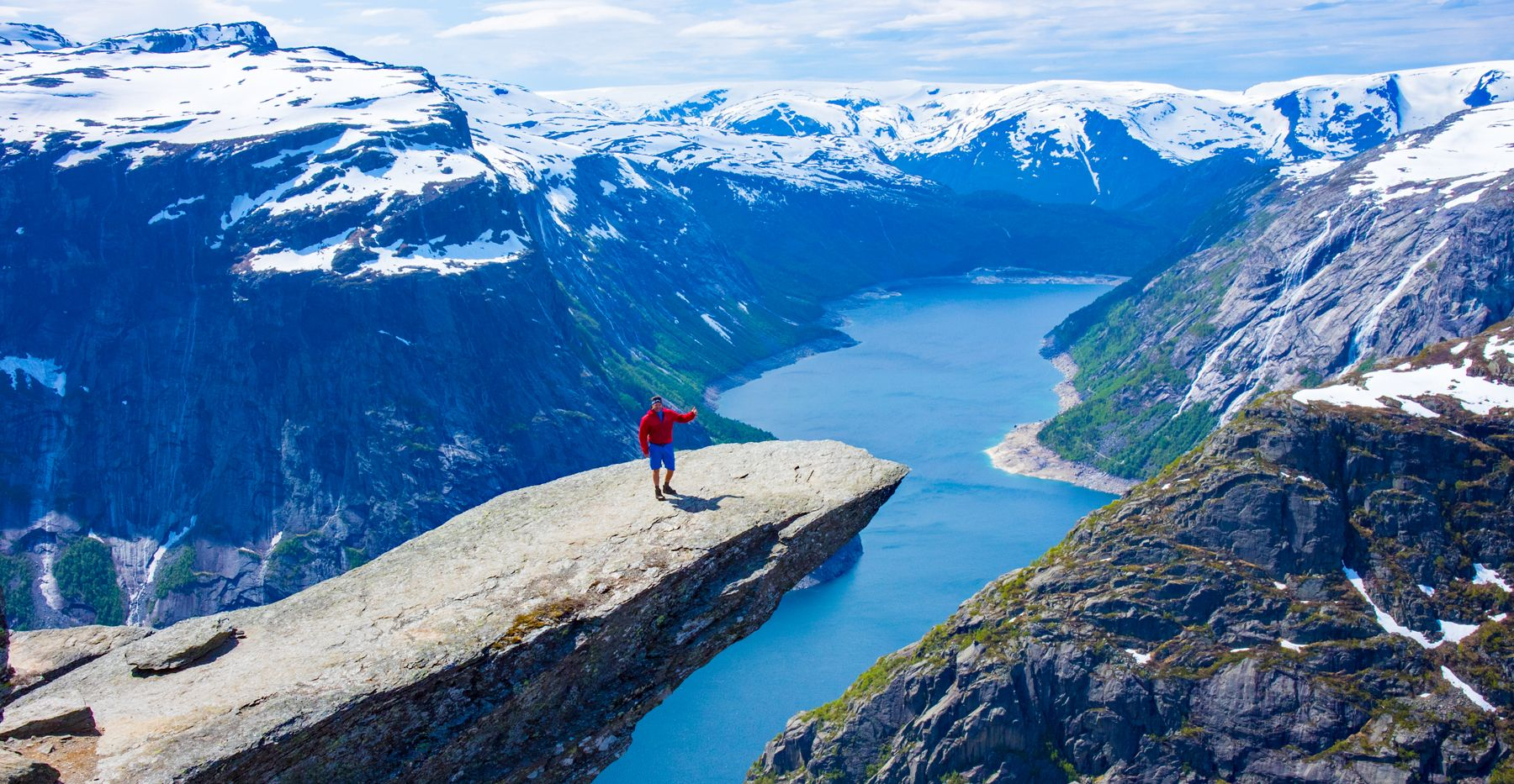 Fjelltur til Trolltunga (1100 moh)