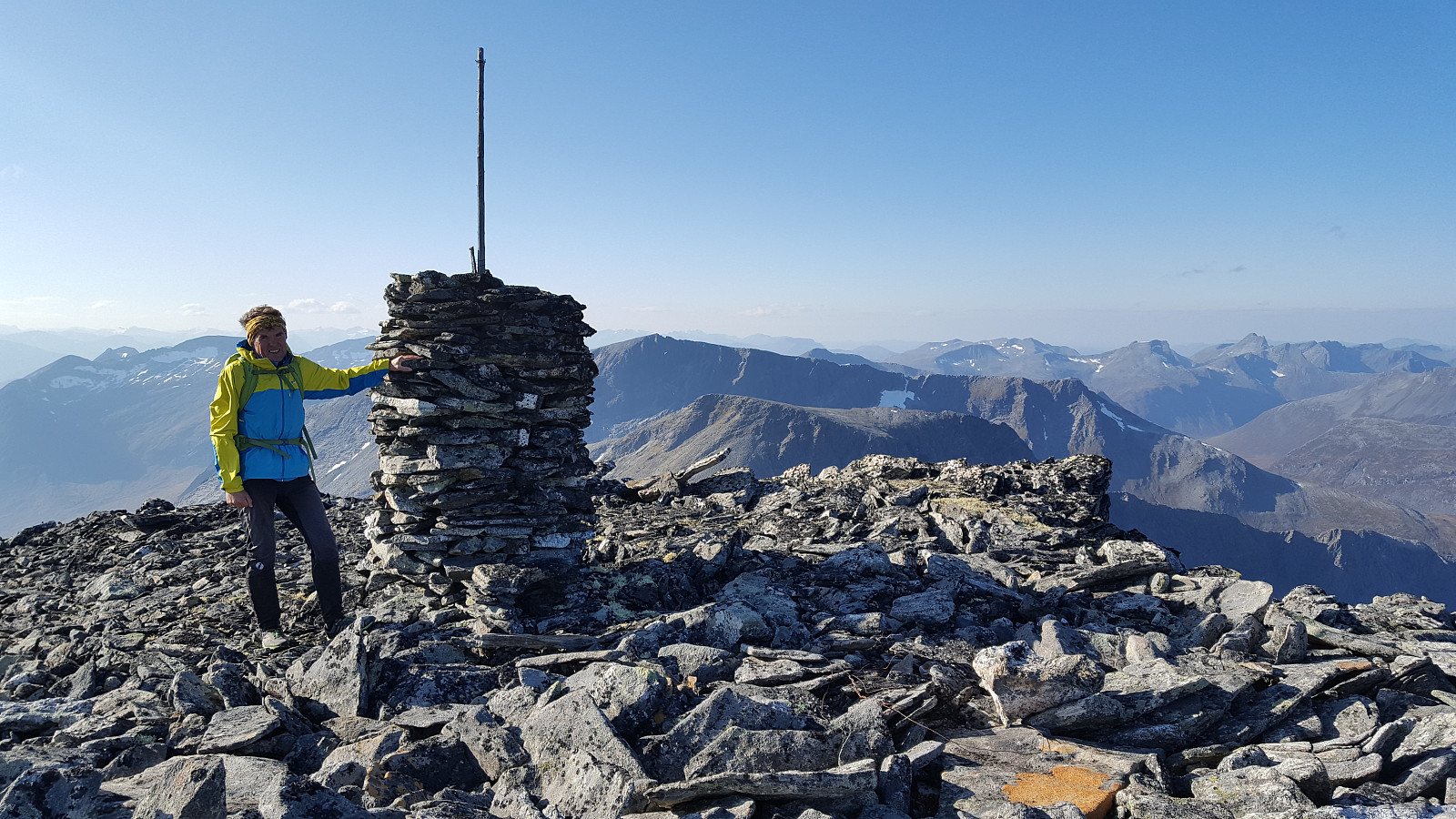 Sjøboltinden (1656 moh)