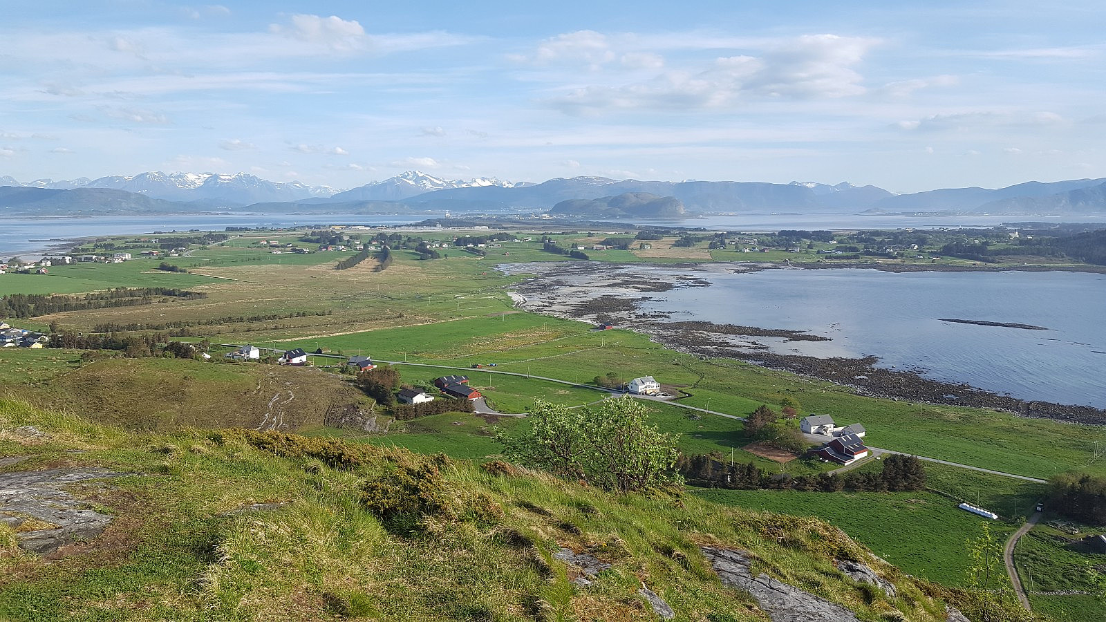 Fjelltur til Molnesfjellet (122moh) på øya Vigra