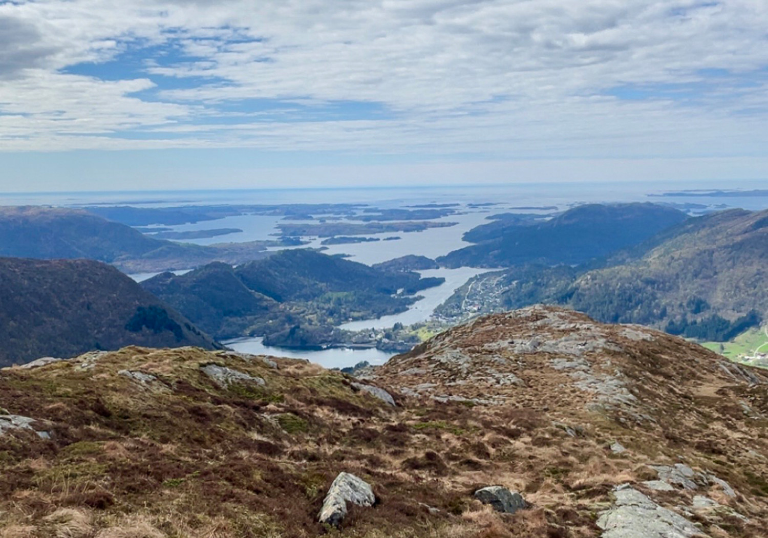 Rundtur fra Undertun, Ormekletten, Svabergfjellet og Flolidfjellet