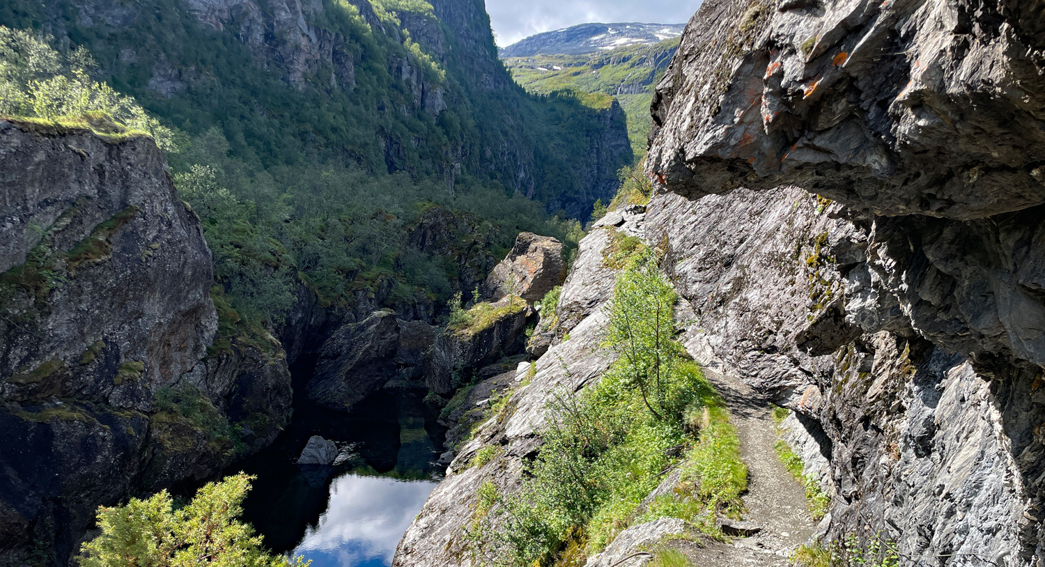 Fottur gjennom Aurlandsdalen