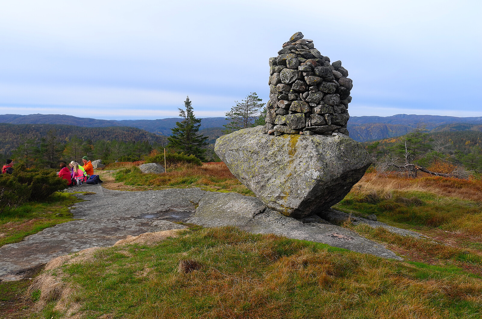 Blomliknuten (547moh)