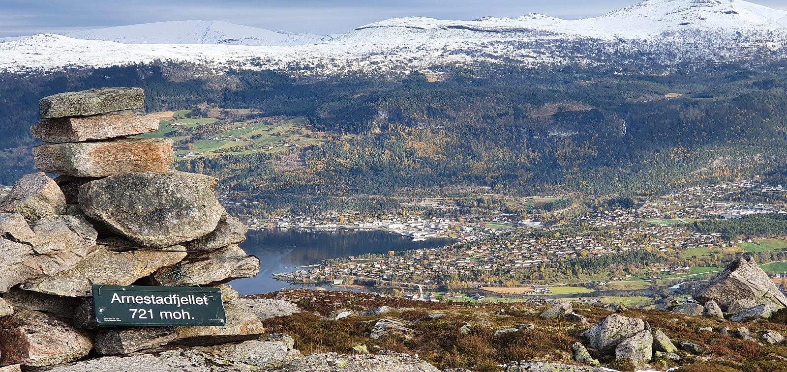 Arnestadfjellet (718 moh)