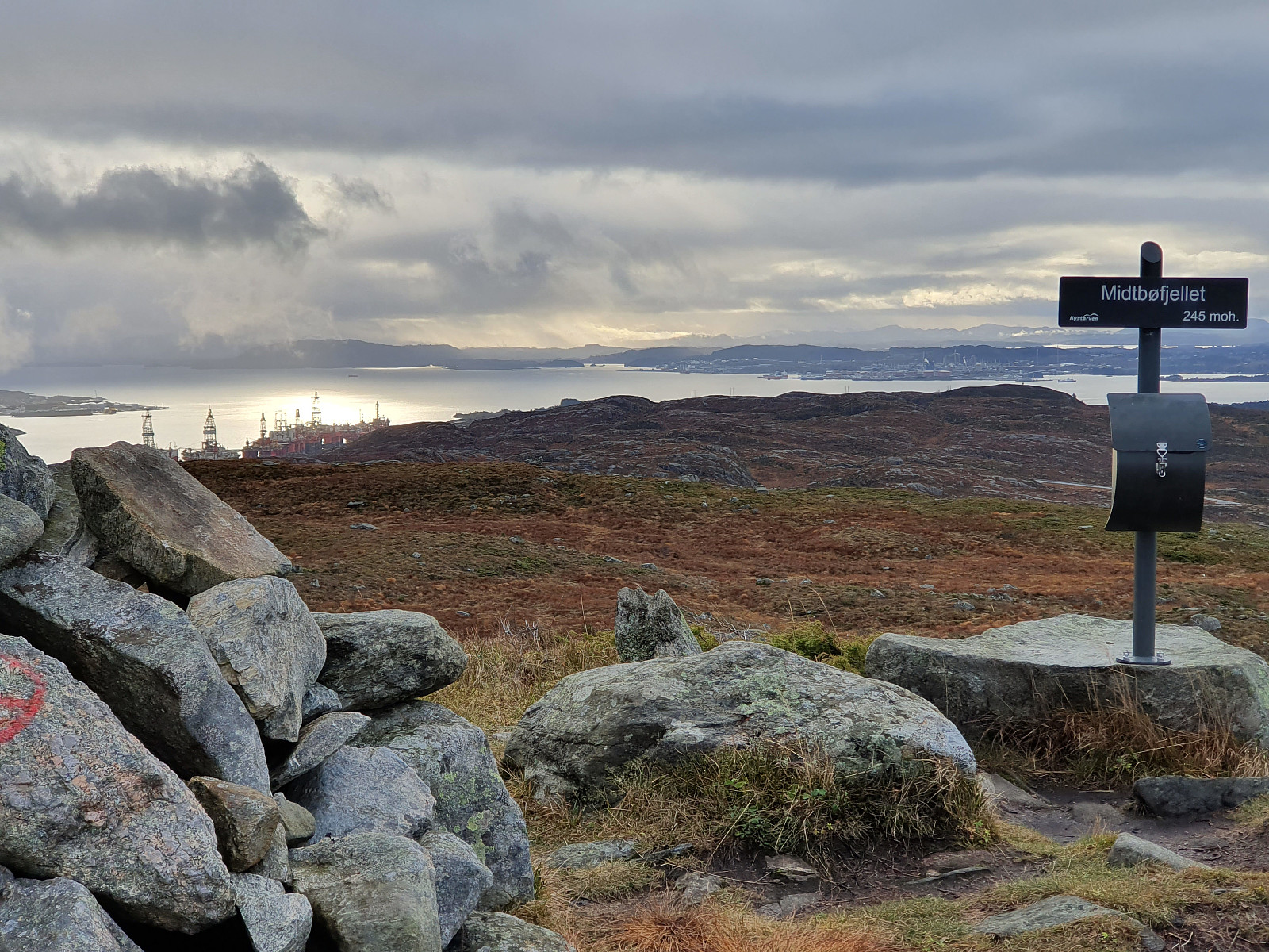 Midtbøfjellet (245 moh)