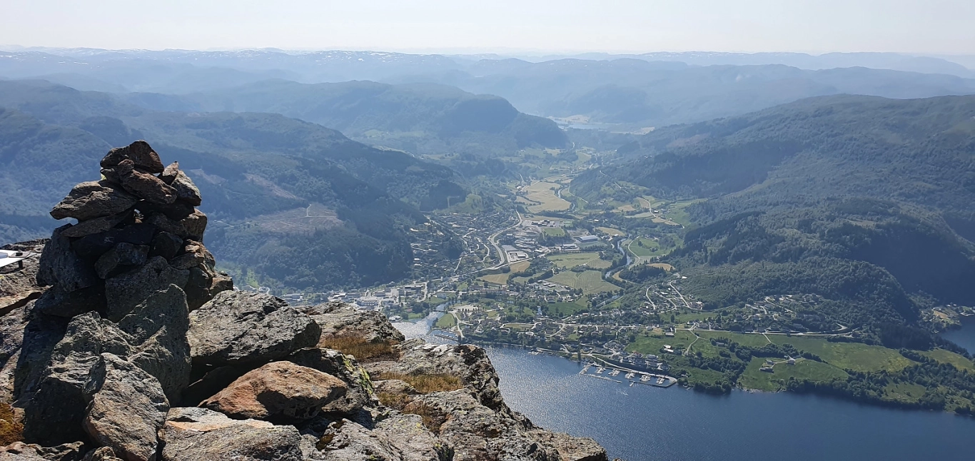 Fjelltur til Fløyen (761 moh) fra Ottersteinen