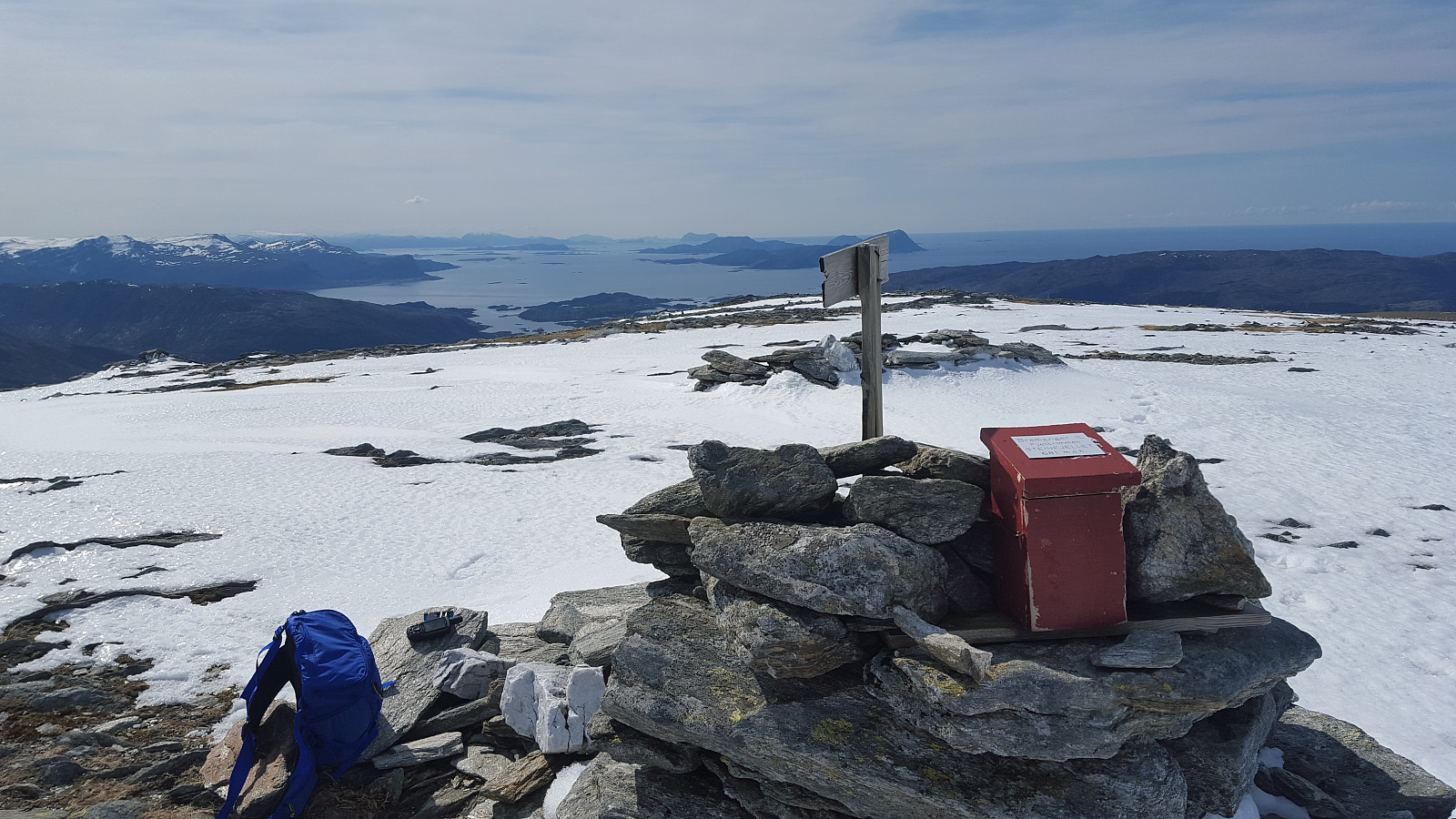 Haugsteinfjell (681 moh)